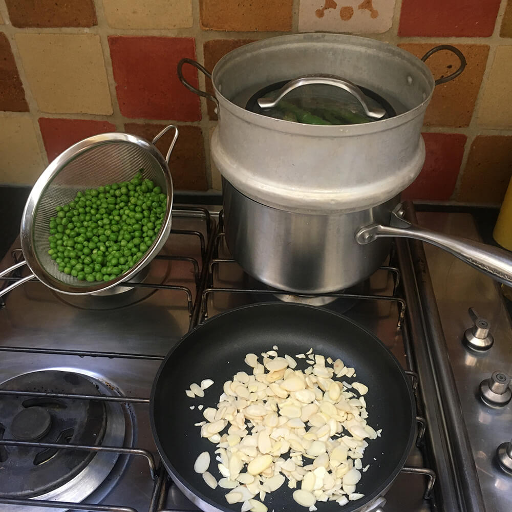 Spaghetti Pea Puree Asparagus